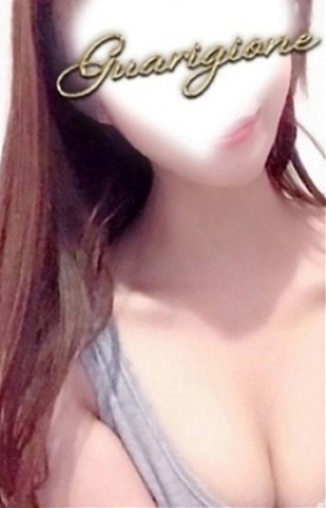 泉　なな