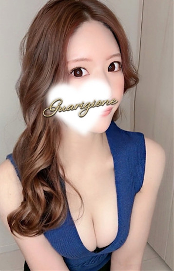 三上　みな