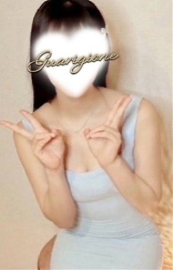 高津　もね